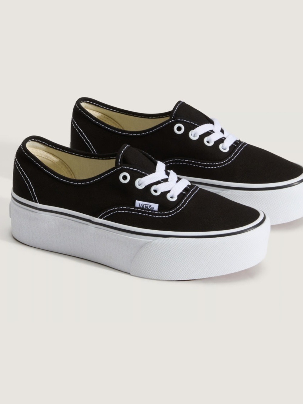 Vans Black Canvas Platform Low-Top Sneakers Women’s 5 / Men’s 3.5 | Skater Stree